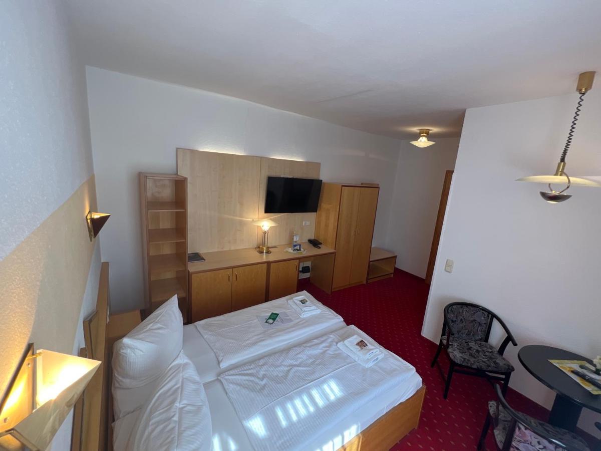 Hotel Poseidon Kuhlungsborn Bagian luar foto