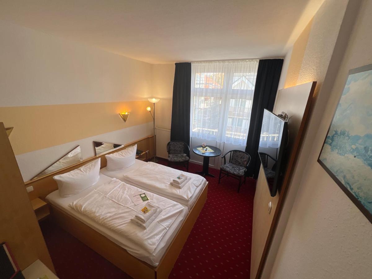 Hotel Poseidon Kuhlungsborn Bagian luar foto
